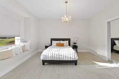 2438 Poinciana Ct, Weston, FL 33327 - Photo 13