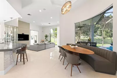 2438 Poinciana Ct, Weston, FL 33327 - Photo 41