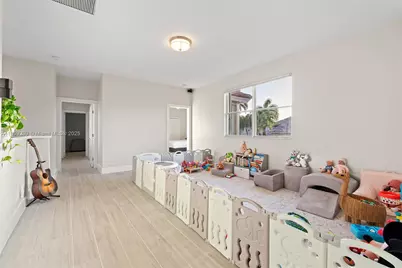 2438 Poinciana Ct, Weston, FL 33327 - Photo 61