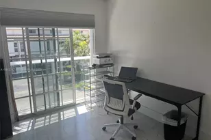 3915 NE 168th St, North Miami Beach, FL 33160 - Photo 21
