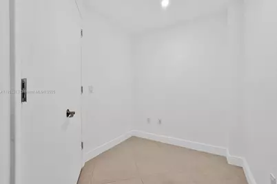 3131 NE 188th St #1-1212, Aventura, FL 33180 - Photo 17