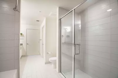 999 SW 1st Ave #1715, Miami, FL 33130 - Photo 5