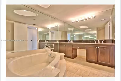 4000 Towerside Ter #1007, Miami, FL 33138 - Photo 9