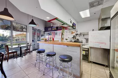 3942 Pembroke Rd, Hollywood, FL 33021 - Photo 9