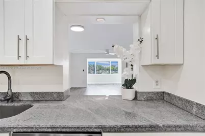 873 NE 195th St #309, North Miami Beach, FL 33179 - Photo 11