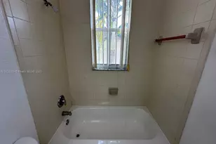 1568 SE 26th St, Homestead, FL 33035 - Photo 19