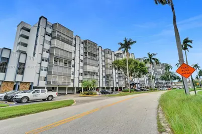 200 Diplomat Pkwy #423, Hallandale Beach, FL 33009 - Photo 81