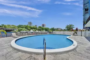 200 Diplomat Pkwy, Hallandale Beach, FL 33009 - Photo 59