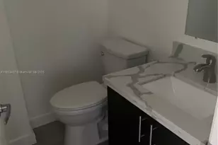 425 W Park Dr, Miami, FL 33172 - Photo 11