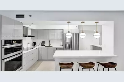 5757 Collins Ave #1605, Miami Beach, FL 33140 - Photo 5