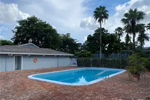 9143 SW 77th Ave, Miami, FL 33156 - Photo 5