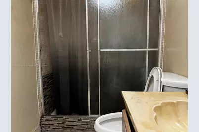 3141 NW 47th Ter #322, Lauderdale Lakes, FL 33319 - Photo 5