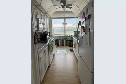 1100 Saint Charles Pl #504, Pembroke Pines, FL 33026 - Photo 15