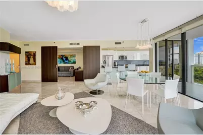 20281 E Country Club Dr #607, Aventura, FL 33180 - Photo 3