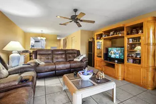9351 NW 14th Ct, Pembroke Pines, FL 33024 - Photo 5