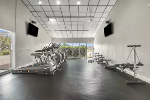 9351 NW 14th Ct, Pembroke Pines, FL 33024 - Photo 23