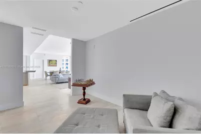 525 N Fort Lauderdale Beach Blvd #802, Fort Lauderdale, FL 33304 - Photo 17