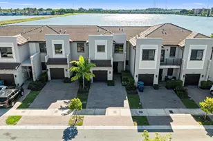 20544 NE 5th Pl, Miami, FL 33179 - Photo 33