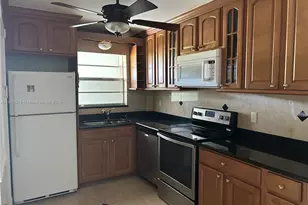 501 Blue Heron Dr, Hallandale Beach, FL 33009 - Photo 13