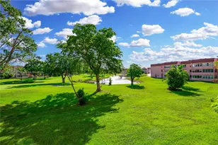 9461 Sunrise Lakes Blvd, Sunrise, FL 33322 - Photo 23