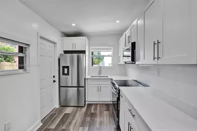 2135 SW 4th Street, Miami, FL 33135 - Photo 17