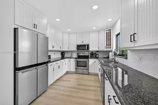 2481 SE 15th St, Pompano Beach, FL 33062 - Photo 19