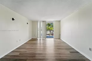 496 NW 165th St Rd, Miami, FL 33169 - Photo 3