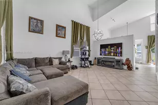 1755 NE 37th Ave, Homestead, FL 33033 - Photo 9