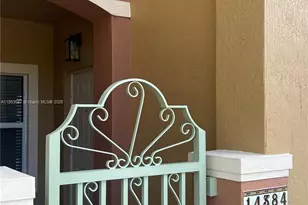 14384 SW 11th St, Pembroke Pines, FL 33027 - Photo 1