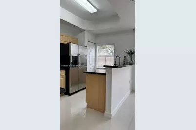 14384 SW 11th St #904, Pembroke Pines, FL 33027 - Photo 9