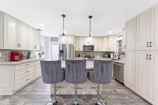 6571 SW 56th St, Davie, FL 33314 - Photo 9