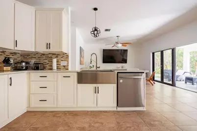 26363 SW 152nd Ave, Homestead, FL 33032 - Photo 19