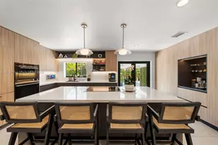 251 E Shore Dr E, Miami, FL 33133 - Photo 29