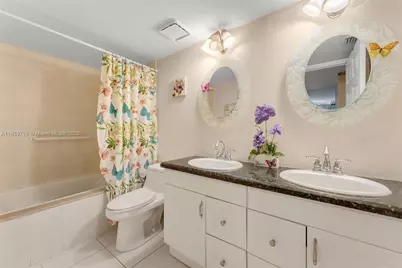 2000 Towerside Ter #308, Miami, FL 33138 - Photo 15