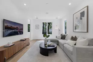 5835 SW 81st St, South Miami, FL 33143 - Photo 11