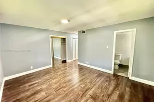 232 NE 12th Ave, Hallandale Beach, FL 33009 - Photo 11