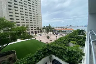 335 S Biscayne Bl, Miami, FL 33131 - Photo 15