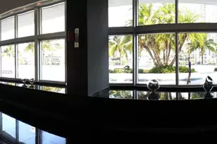 335 S Biscayne Bl, Miami, FL 33131 - Photo 23