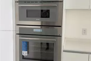 700 NE 24th St, Miami, FL 33137 - Photo 13