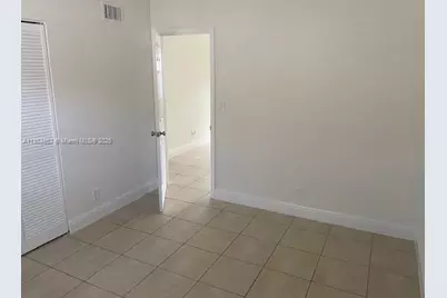 452 SW 4th Ave #1, Fort Lauderdale, FL 33315 - Photo 5