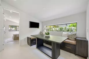 899 NE 71st St, Miami, FL 33138 - Photo 11