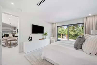 899 NE 71st St, Miami, FL 33138 - Photo 17