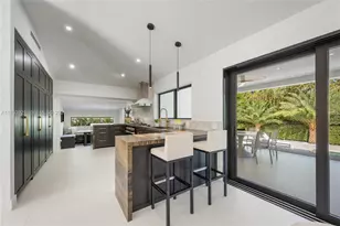 899 NE 71st St, Miami, FL 33138 - Photo 9