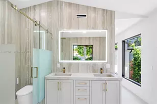 899 NE 71st St, Miami, FL 33138 - Photo 21