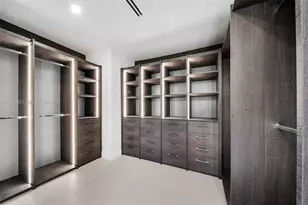 899 NE 71st St, Miami, FL 33138 - Photo 23