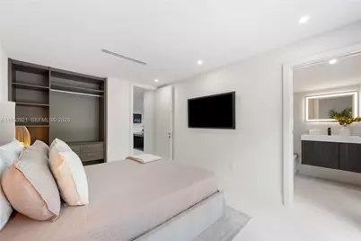 899 NE 71st St, Miami, FL 33138 - Photo 27