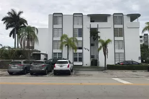 1075 93rd St, Bay Harbor Islands, FL 33154 - Photo 13