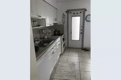 1075 93rd St #404, Bay Harbor Islands, FL 33154 - Photo 3