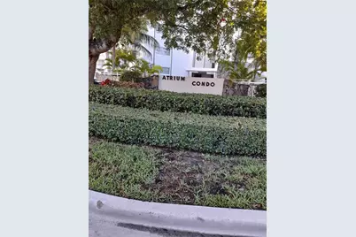 1075 93rd St #404, Bay Harbor Islands, FL 33154 - Photo 13