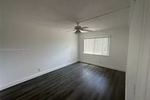 1638 Embassy Dr, West Palm Beach, FL 33401 - Photo 13